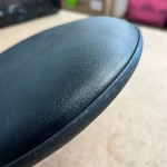 Friseurhocker MOBY - matt schwarz - Zweite Wahl